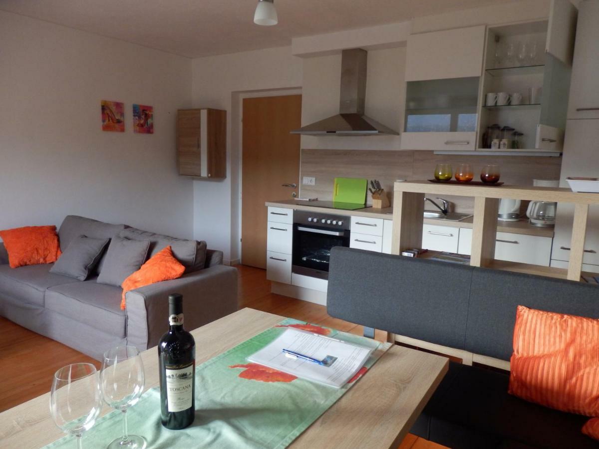Ferienhaus Bella Vista Presseggersee Luaran gambar