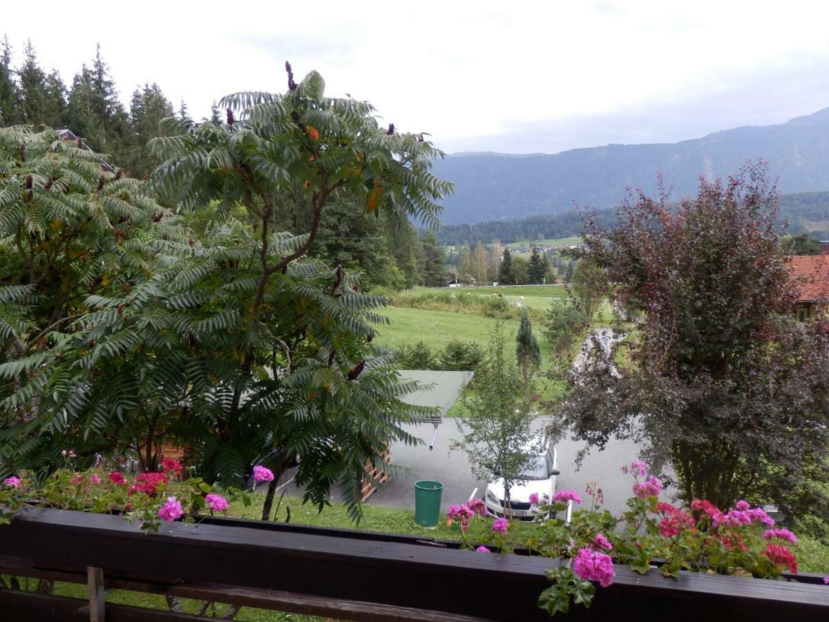 Ferienhaus Bella Vista Presseggersee Luaran gambar